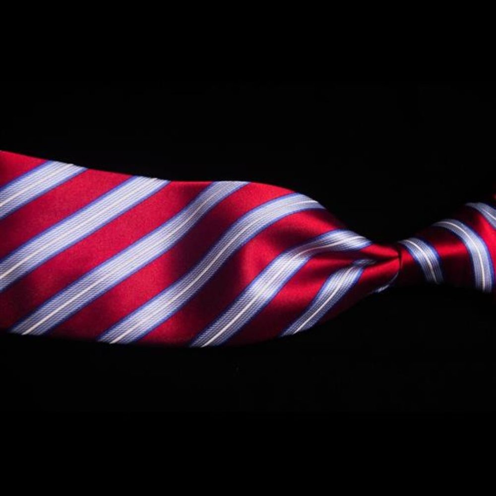 Daniel Cremieux - Red Stripe 100% Silk Handmade Italy Neck Tie 3.5"W x 60"L